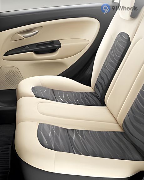 Punto Evo Front Row Seats
