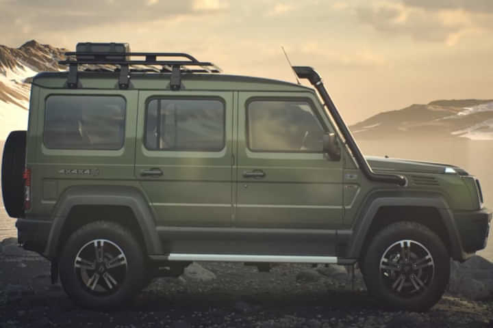 Force Gurkha 5 Door Right Side View