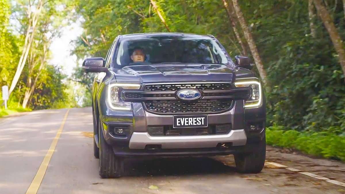 Ford Endeavour 2025 Front Bumper