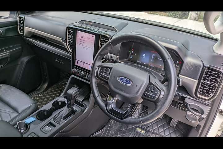Ford Endeavour 2024 Steering Adjustment Lever/Controller
