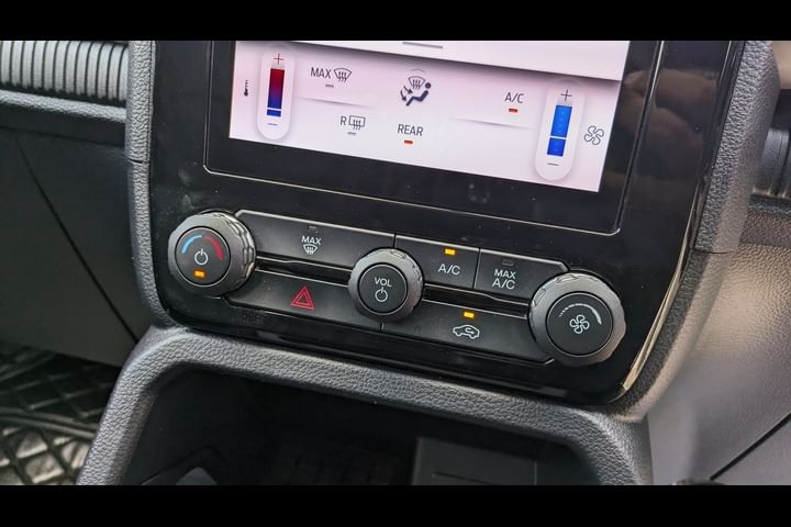Ford Endeavour 2025 AC Controls