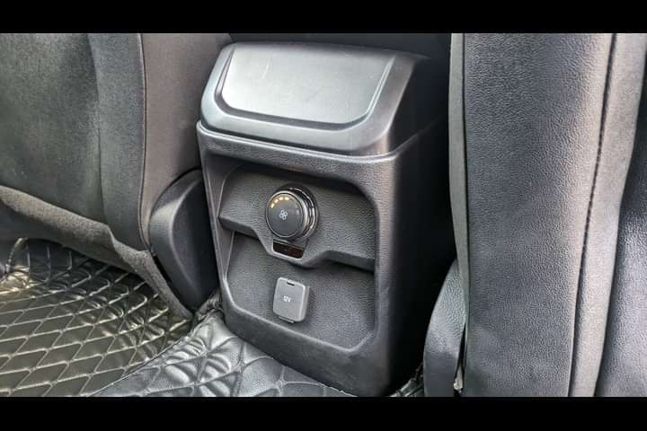 Ford Endeavour 2025 Rear Row Air Vent