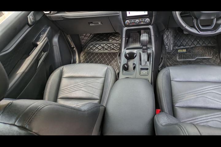 Ford Endeavour 2025 Front Centre Arm Rest Storage