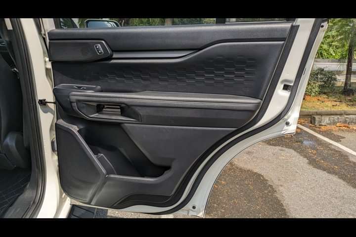 Ford Endeavour 2025 Rear Door Pad Handle