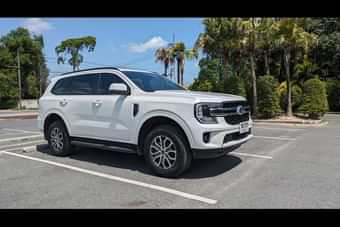 Ford Endeavour 2025 Right Front Three Quarter Ford Endeavour 2025 Right Front Three Quarter
