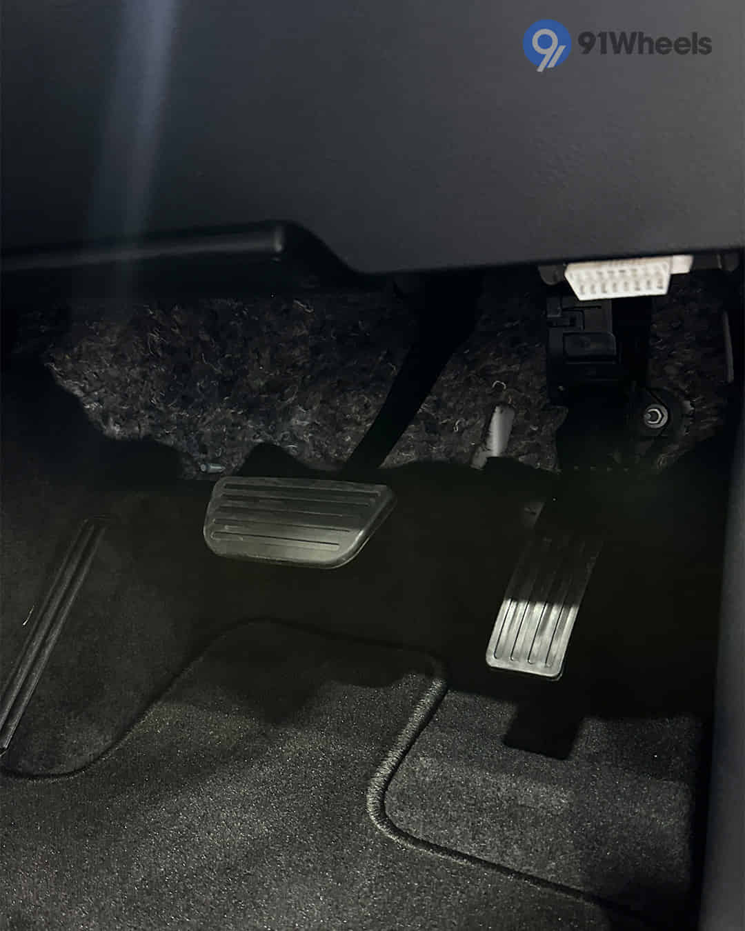 Pedals / Foot Controls Pedals / Foot Controls