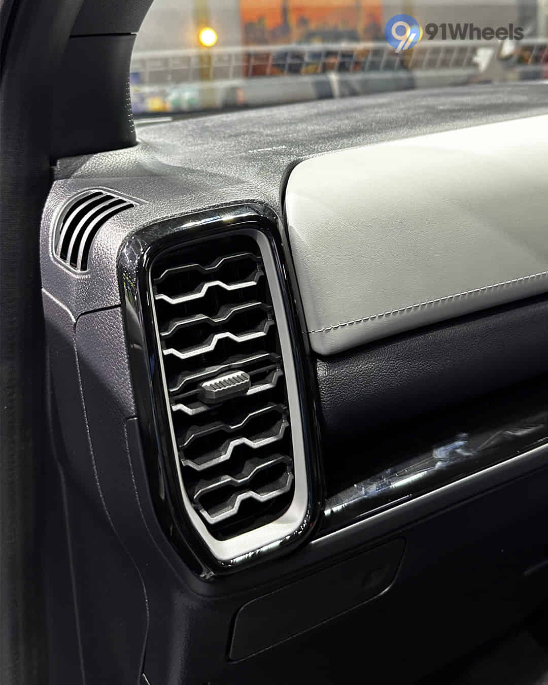 Front Passenger Air Vents Front Passenger Air Vents