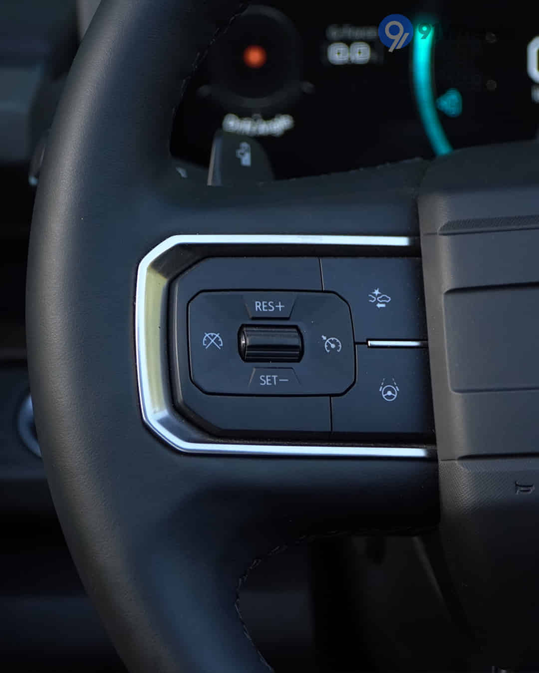 Left Steering Mounted Controls