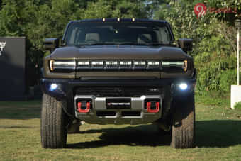 GMC Hummer EV Front View GMC Hummer EV Front View