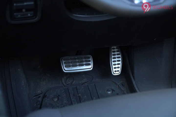 GMC Hummer EV Dead Pedal