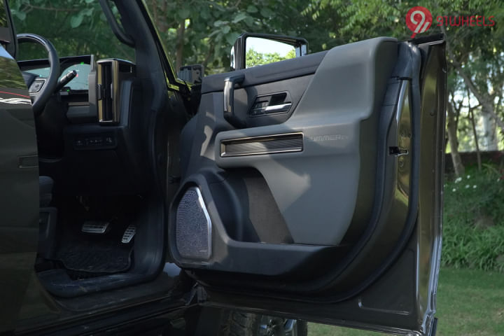 GMC Hummer EV Rear Speakers