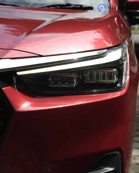 Amaze Headlight