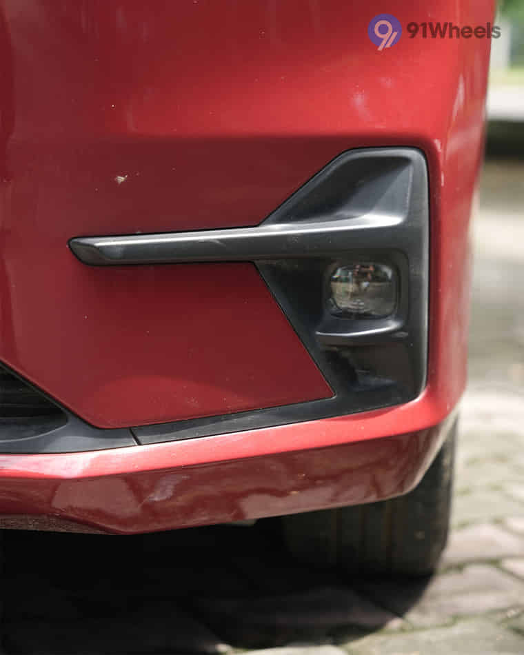 Headlights & Tail-lights - 3 Headlights & Tail-lights - 3