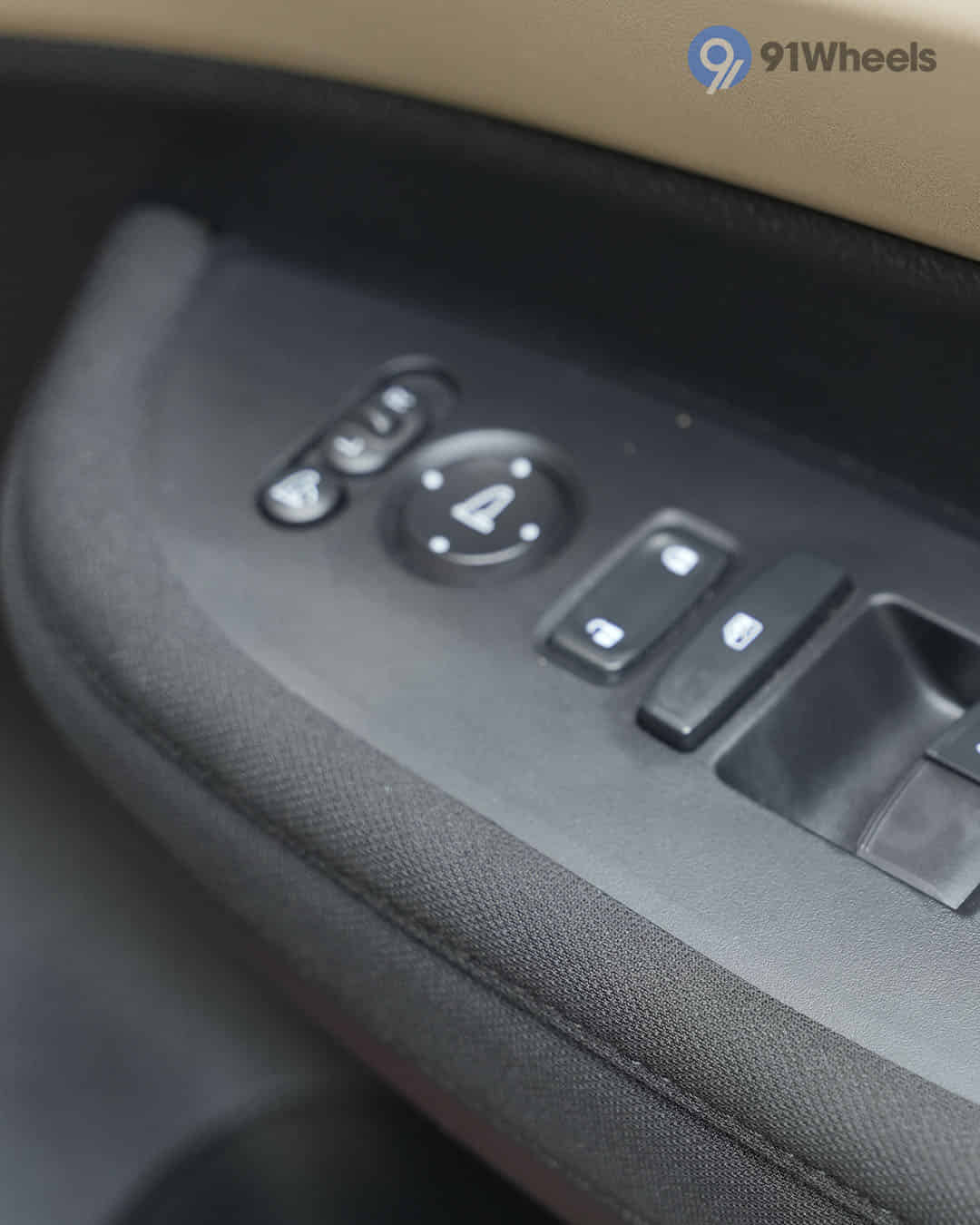 Outer Rear View Mirror (ORVM) Controls Outer Rear View Mirror (ORVM) Controls