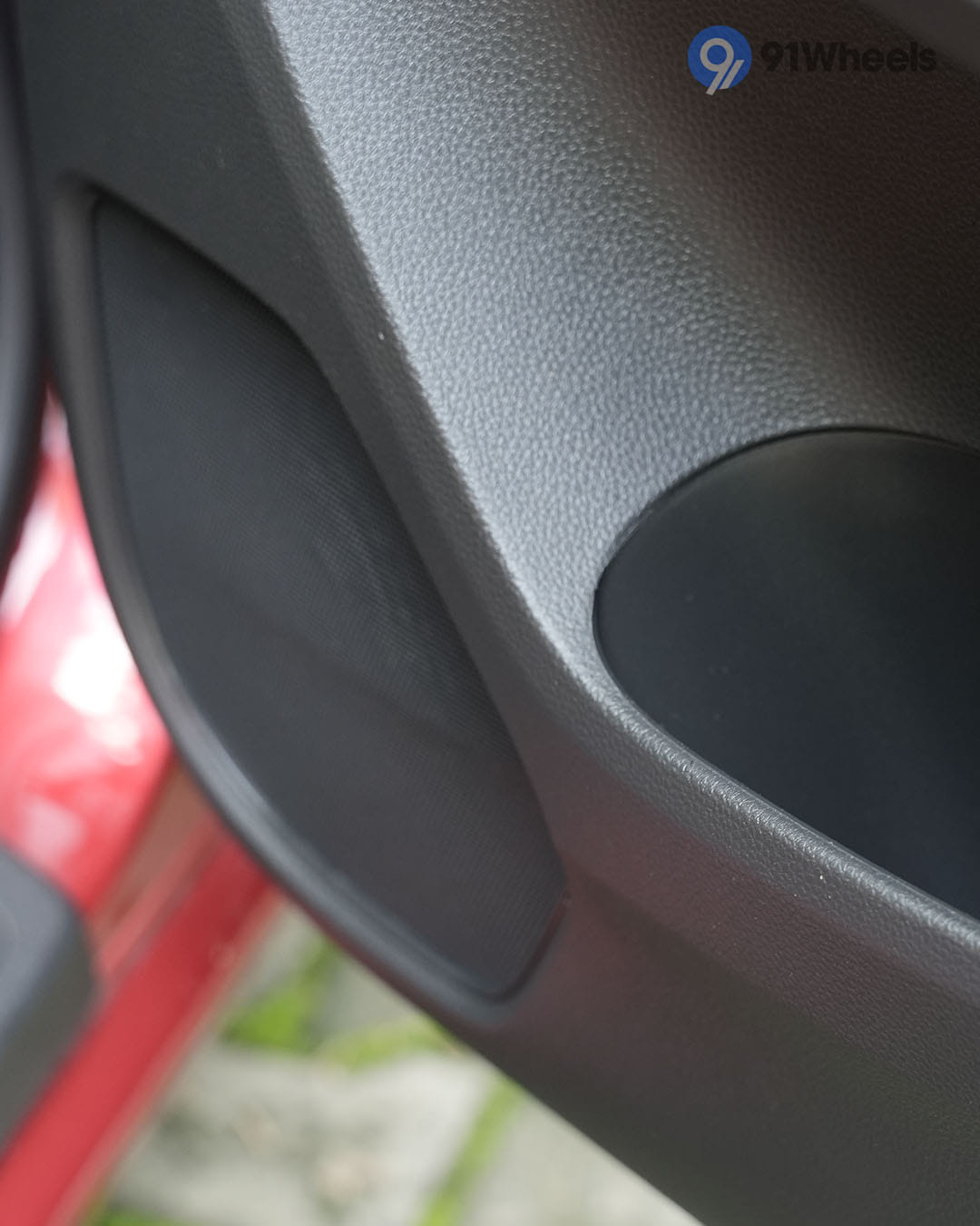 Infotainment & Charging - 2