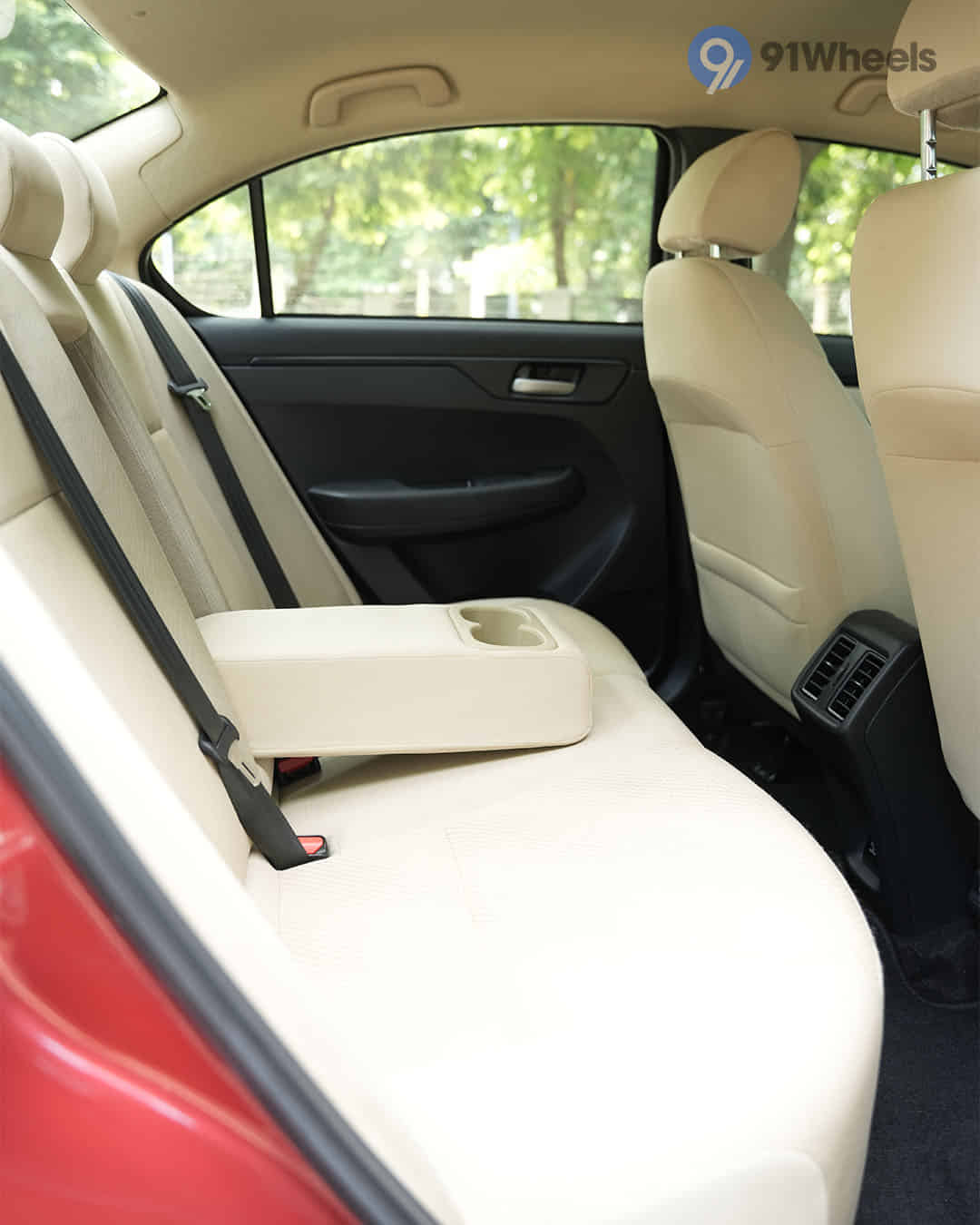 Rear Seats Rear Seats