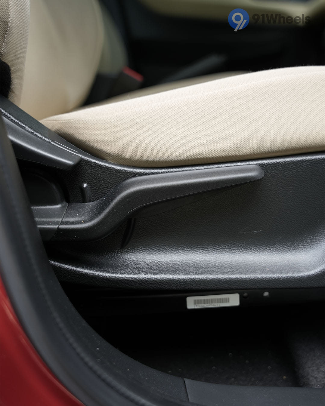 Seats & Cabin Comfort - 7