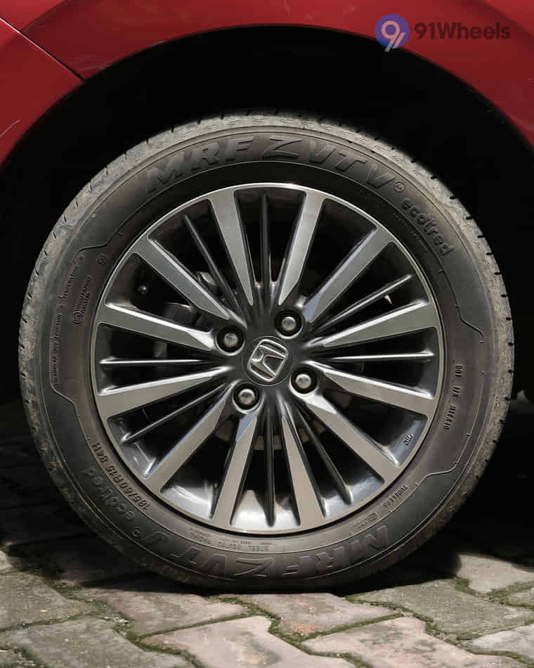 Outerview - 16 Outerview - 16