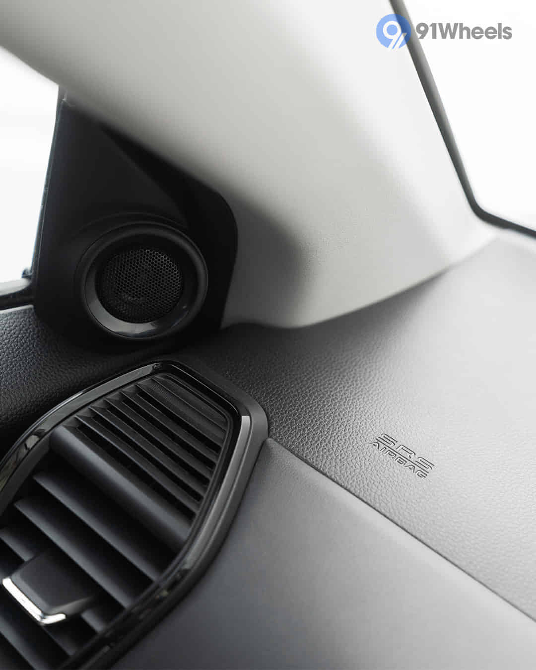 Front Passenger Airbag Front Passenger Airbag