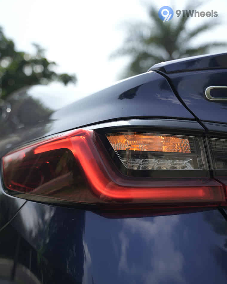 Headlights & Tail-lights - 6