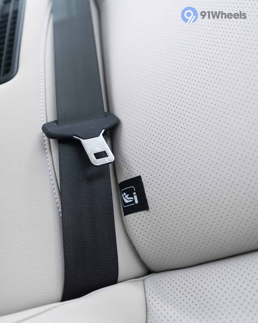 Seatbelts (if available) Seatbelts (if available)
