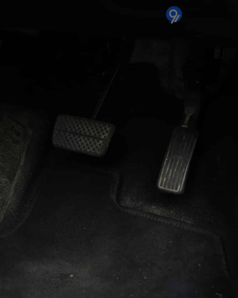 Driver Controls - 11