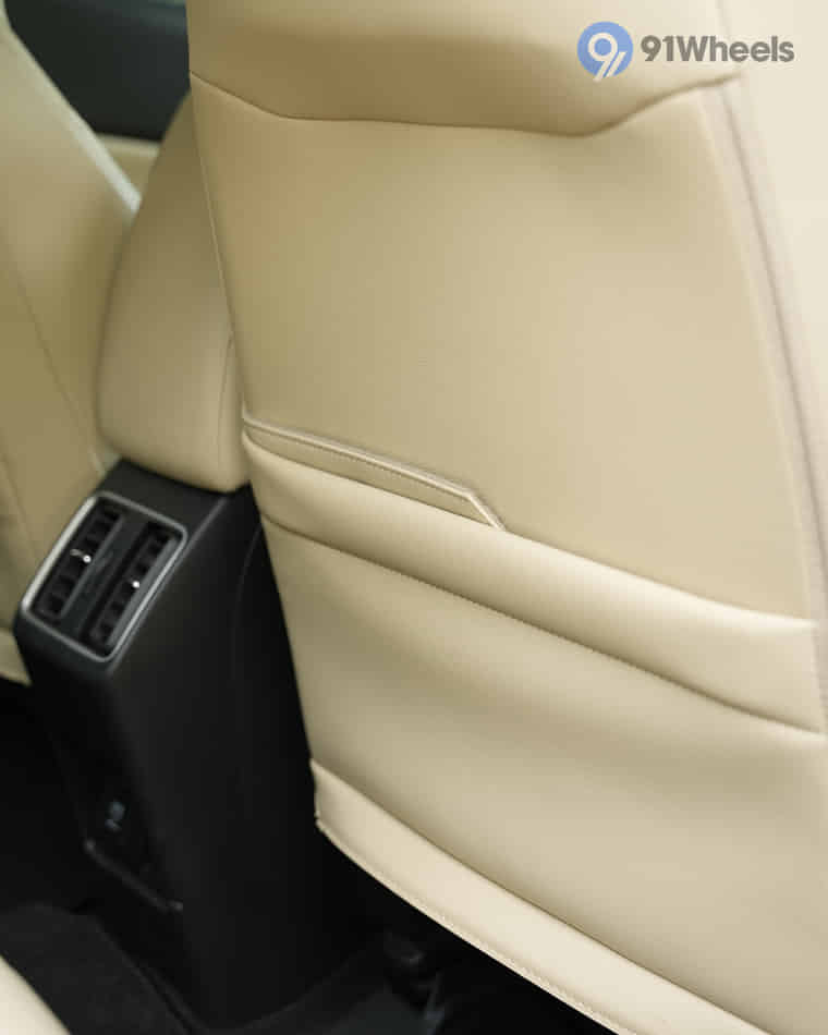 Seats & Cabin Comfort - 8