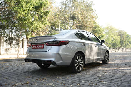 Honda City V Petrol MT Reinforced Safety Feature Right Rear Three Quarter