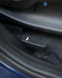 Boot Release Lever / Fuel Lid Release Lever