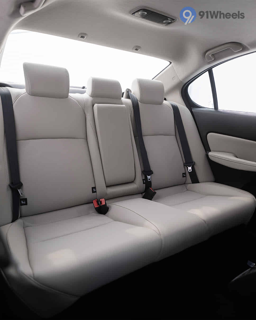 Rear Seats Rear Seats