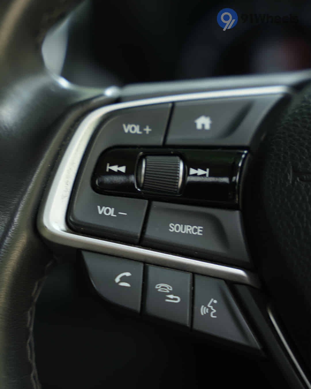 Left Steering Mounted Controls