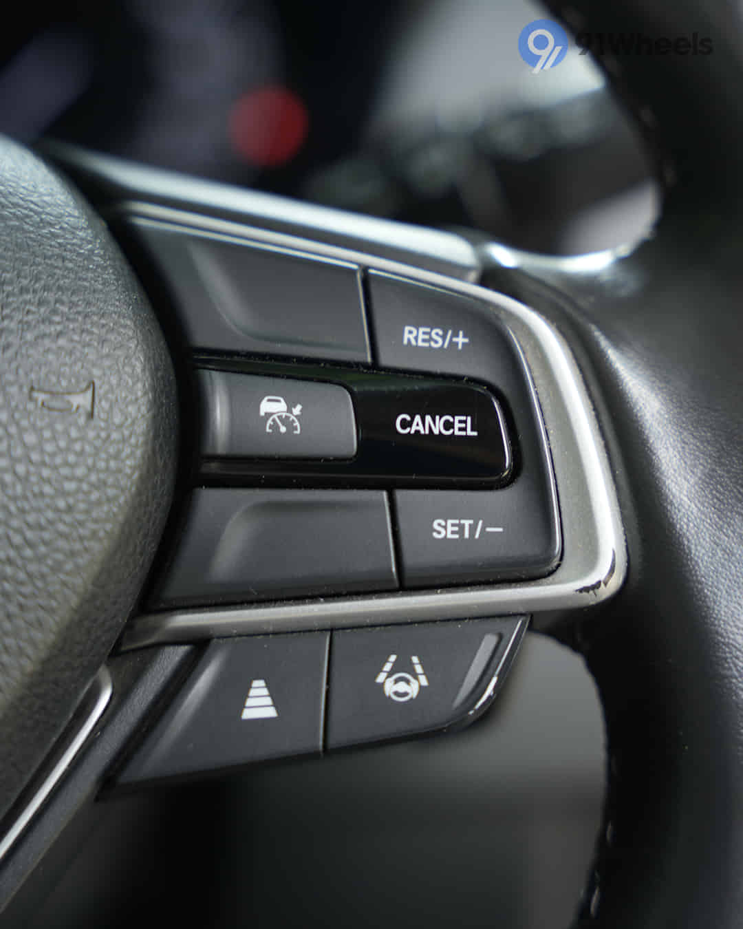 Right Steering Mounted Controls