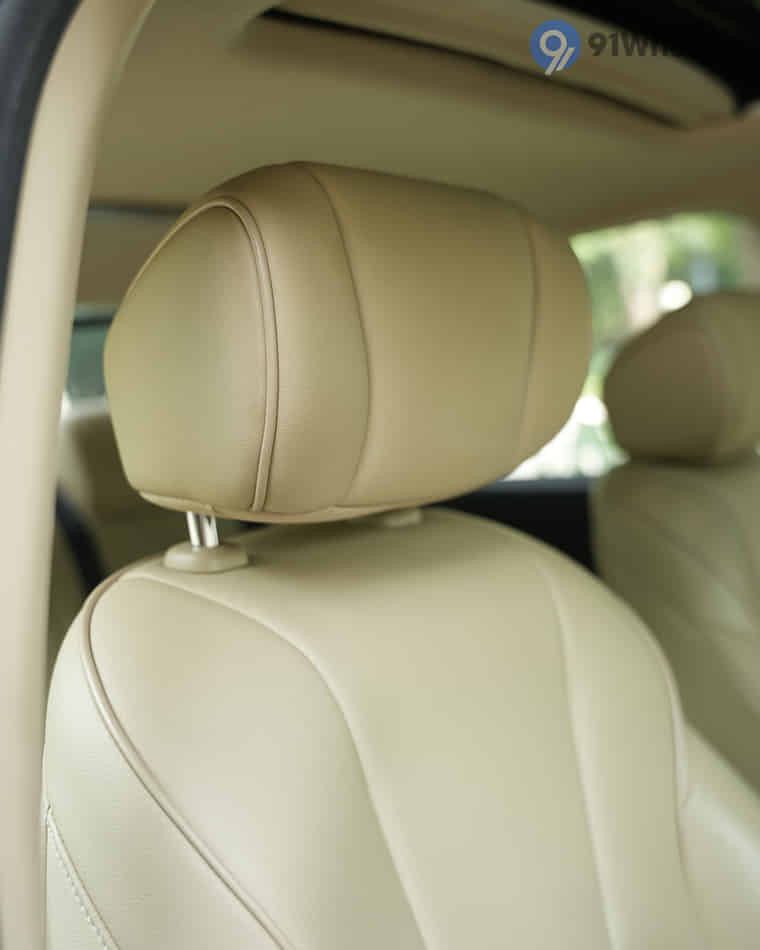 Seats & Cabin Comfort - 5