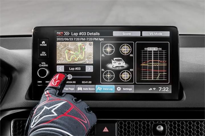 Honda Civic Type R Infotainment System