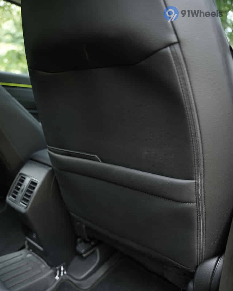 Seats & Cabin Comfort - 9