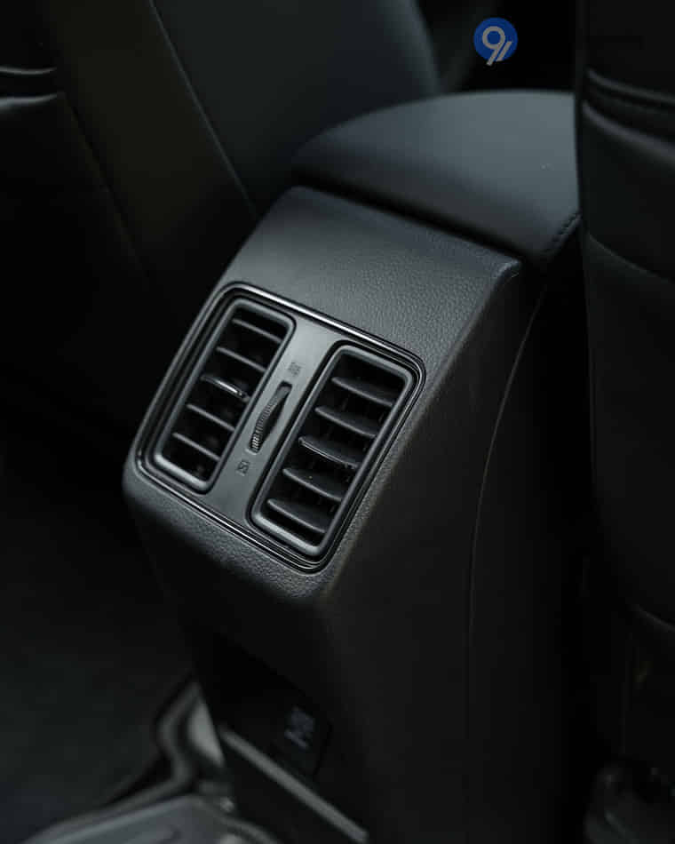 Seats & Cabin Comfort - 1