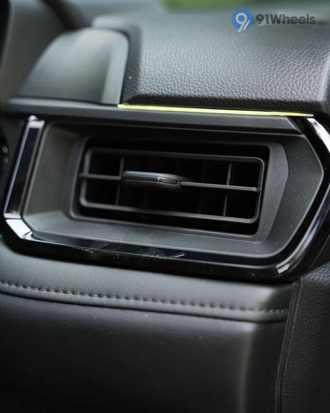 Right Side Air Vents