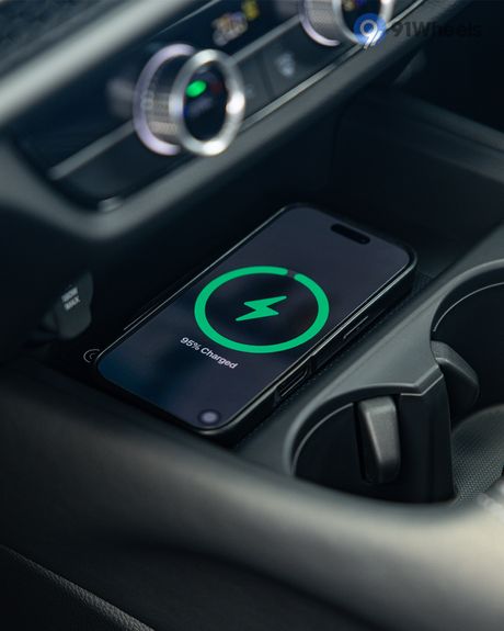 ZR-V Wireless Charging Pad
