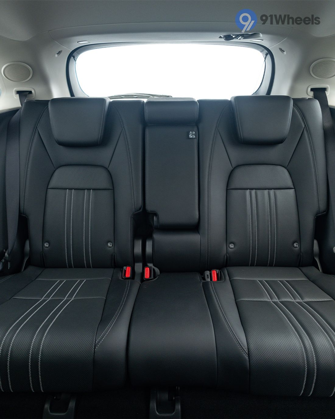 Rear Seats Rear Seats