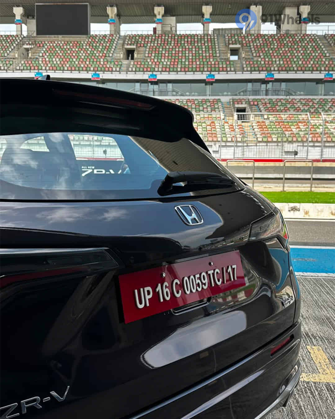 Rear Windshield / Windscreen Rear Windshield / Windscreen