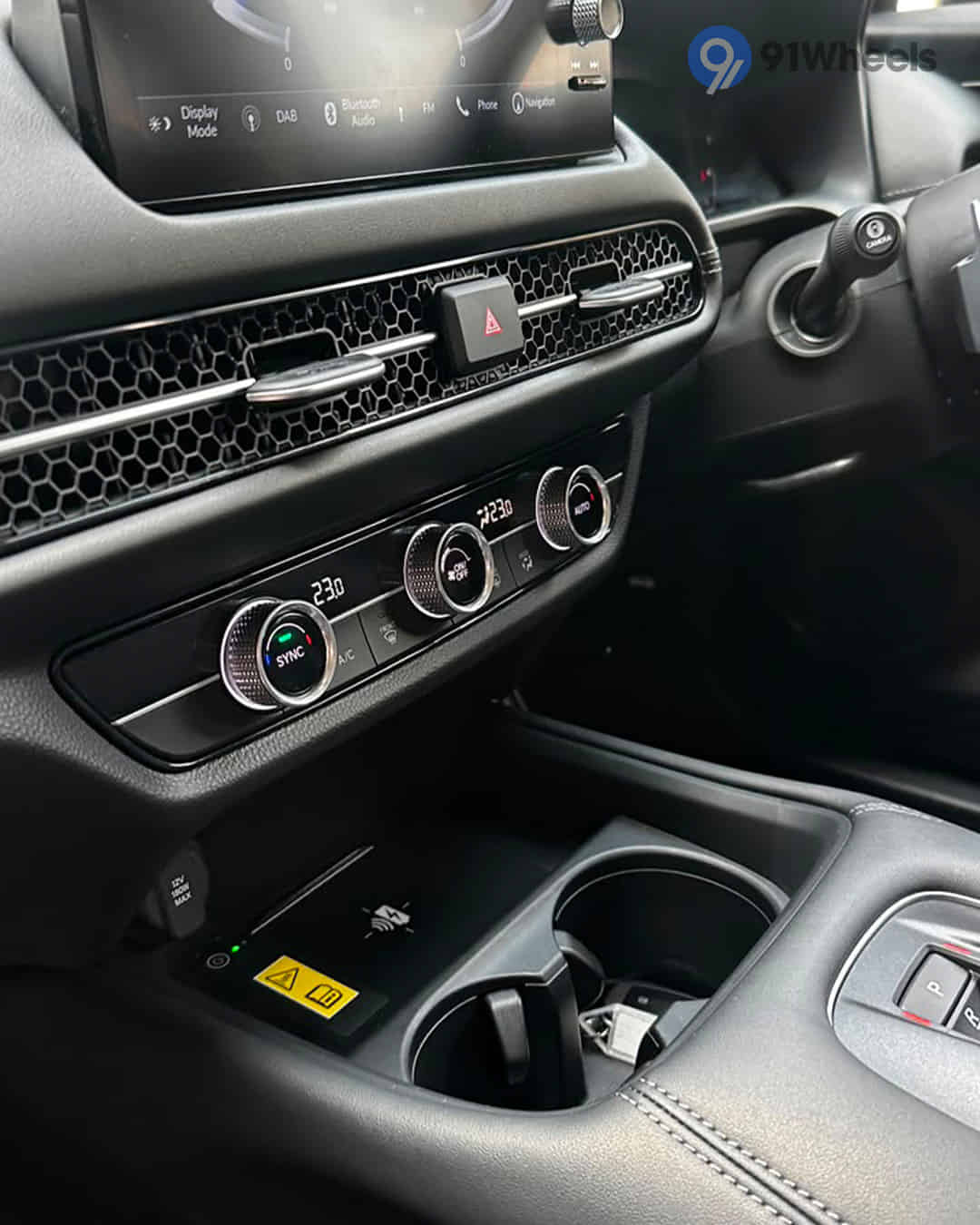 Front Centre Air Vents Front Centre Air Vents
