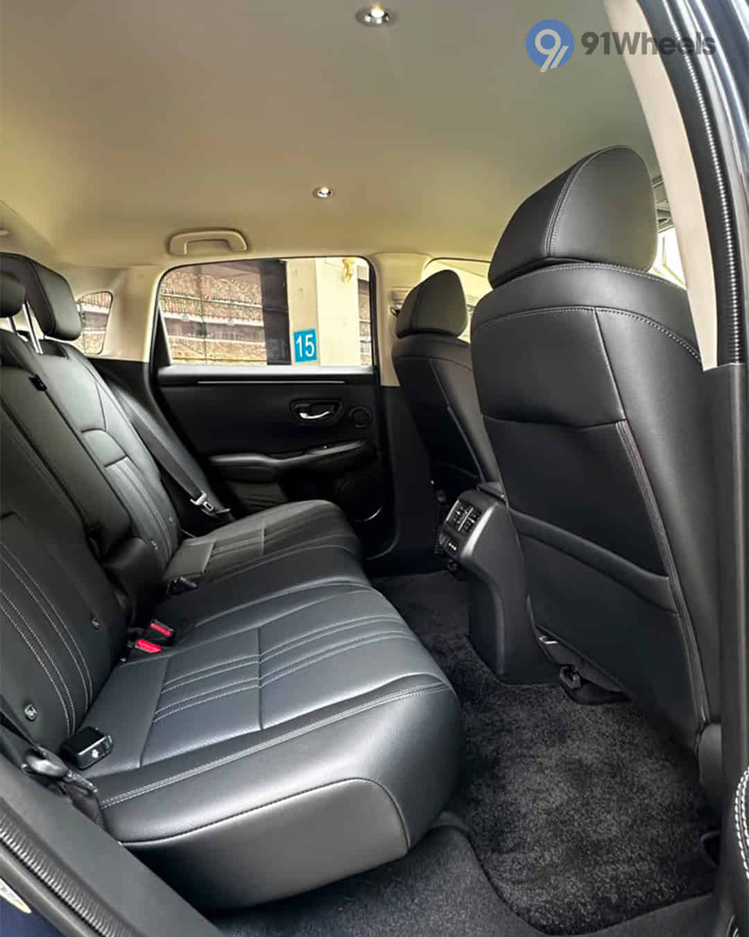 Rear Seats Rear Seats