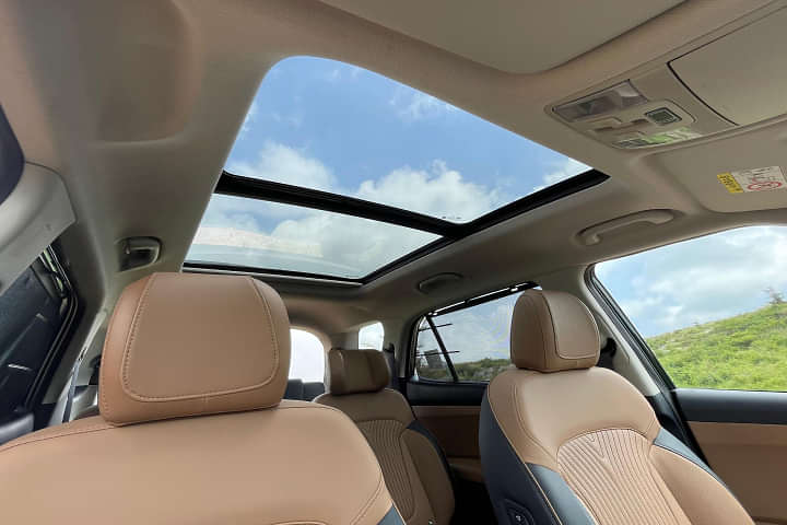 Hyundai Alcazar Cabin Roof