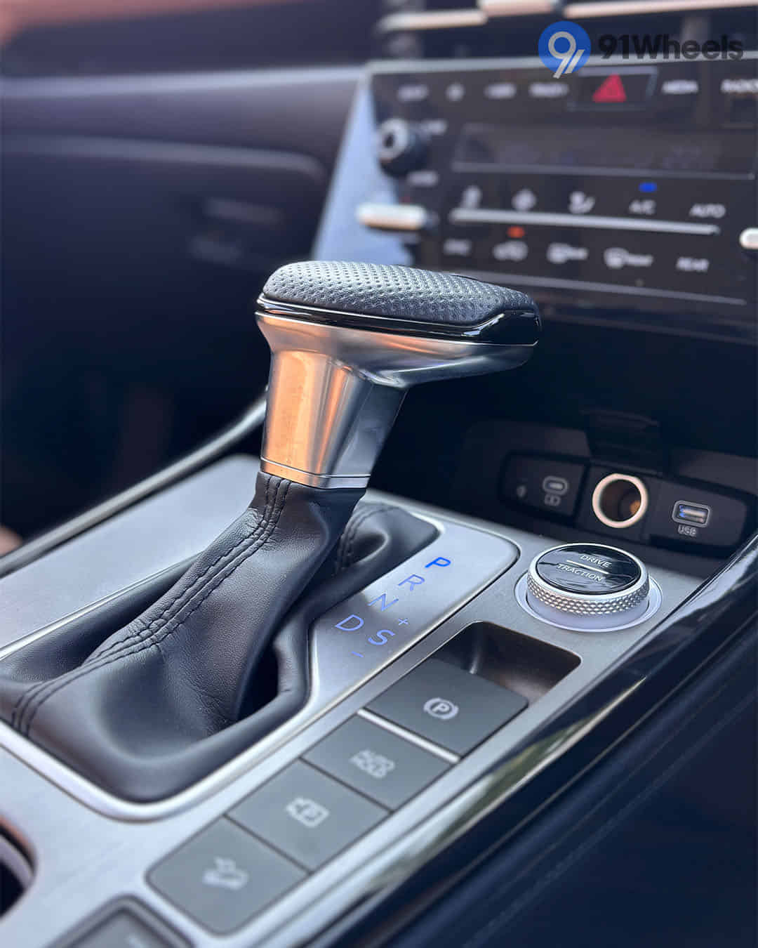 Gear Shifter / Gear Shifter Stalk