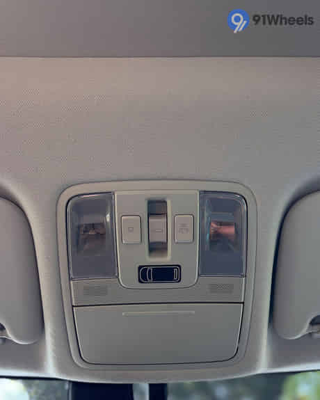 Alcazar Rear Row Roof Mounted Cabin Lamps