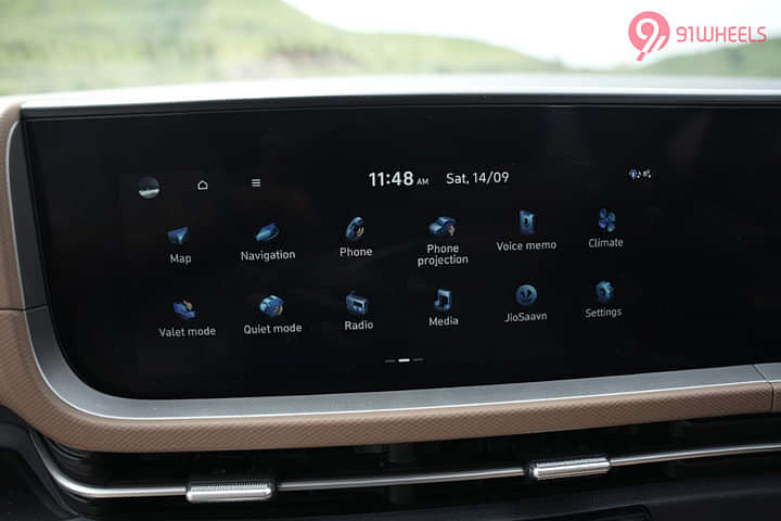 Hyundai Alcazar Infotainment System