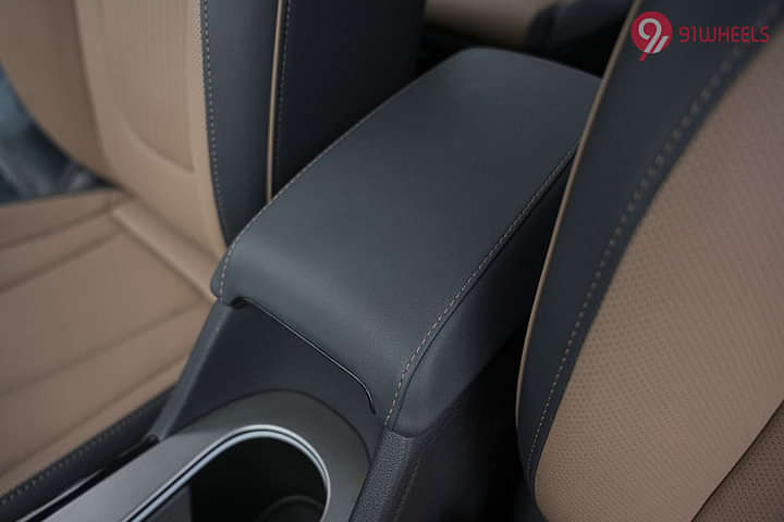 Hyundai Alcazar Front Centre Arm Rest