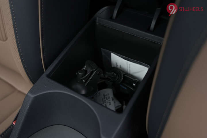 Hyundai Alcazar Front Centre Arm Rest Storage