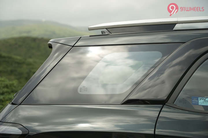 Hyundai Alcazar Rear Quarter Glass