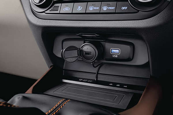 Hyundai Aura USB Port/Power Socket/Wireless Charging
